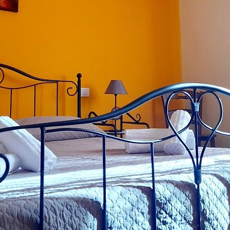 Su Fassoi Cabras Bed & Breakfast Dış mekan fotoğraf