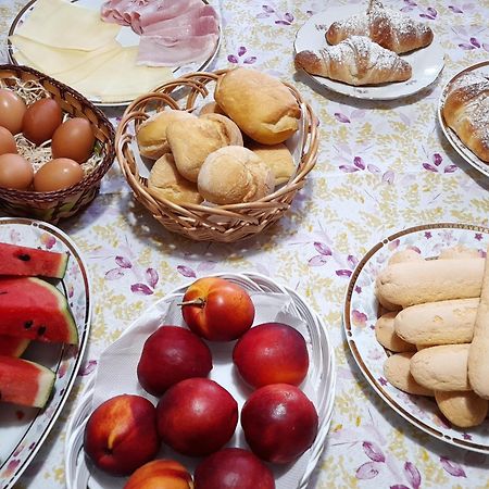 Su Fassoi Cabras Bed & Breakfast Dış mekan fotoğraf