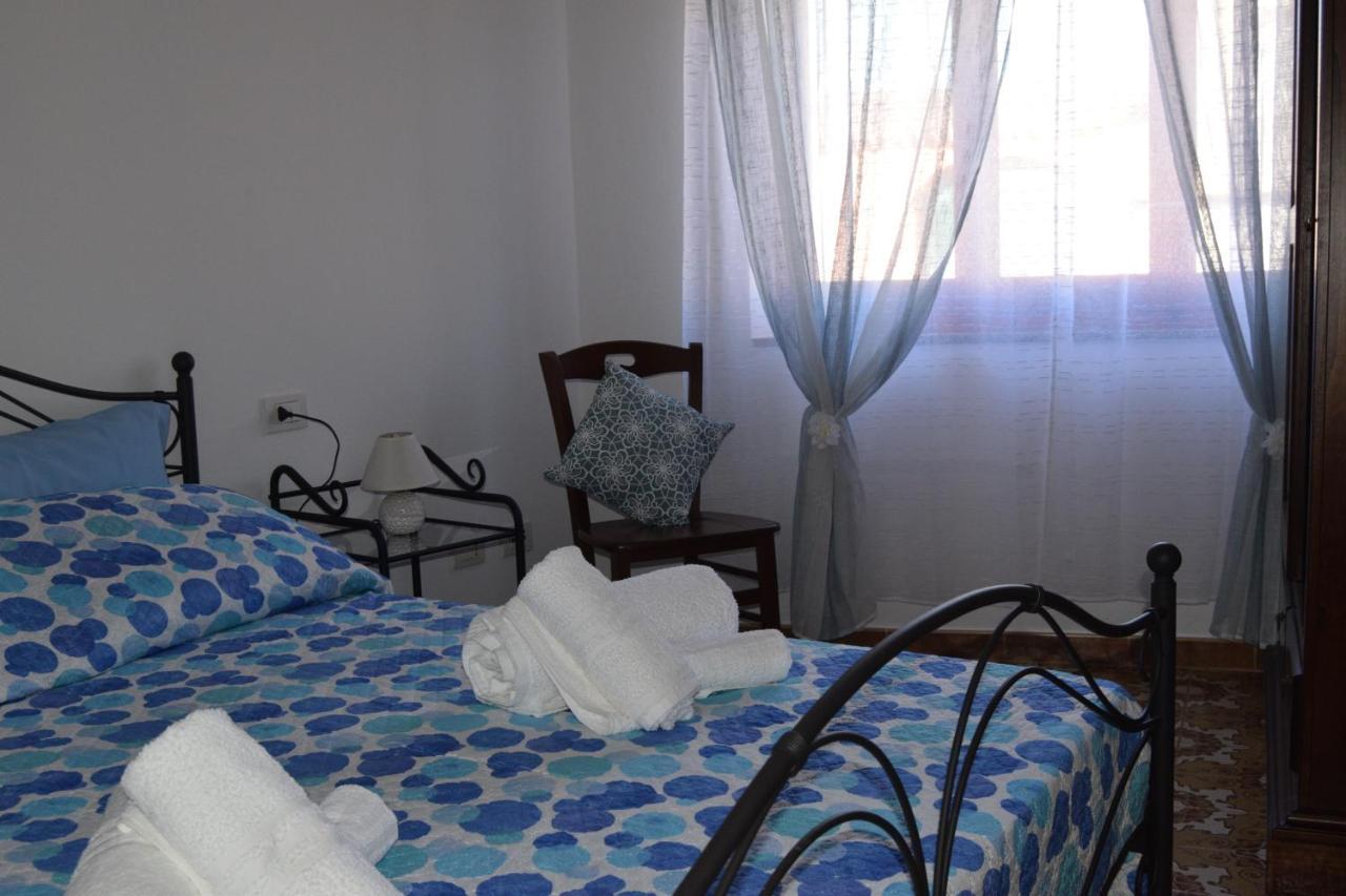 Su Fassoi Cabras Bed & Breakfast Dış mekan fotoğraf
