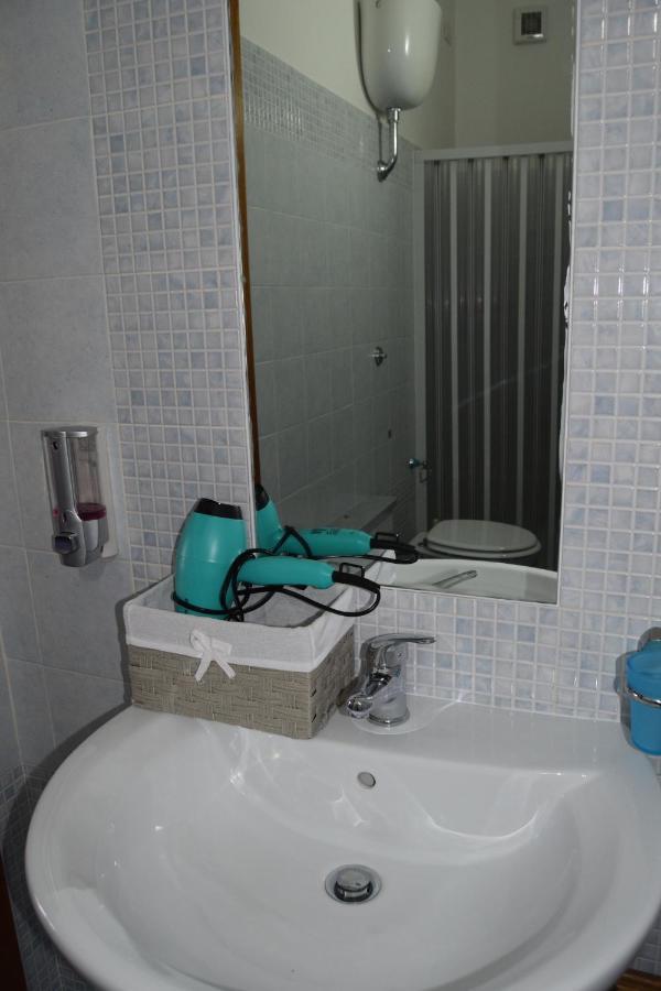 Su Fassoi Cabras Bed & Breakfast Dış mekan fotoğraf