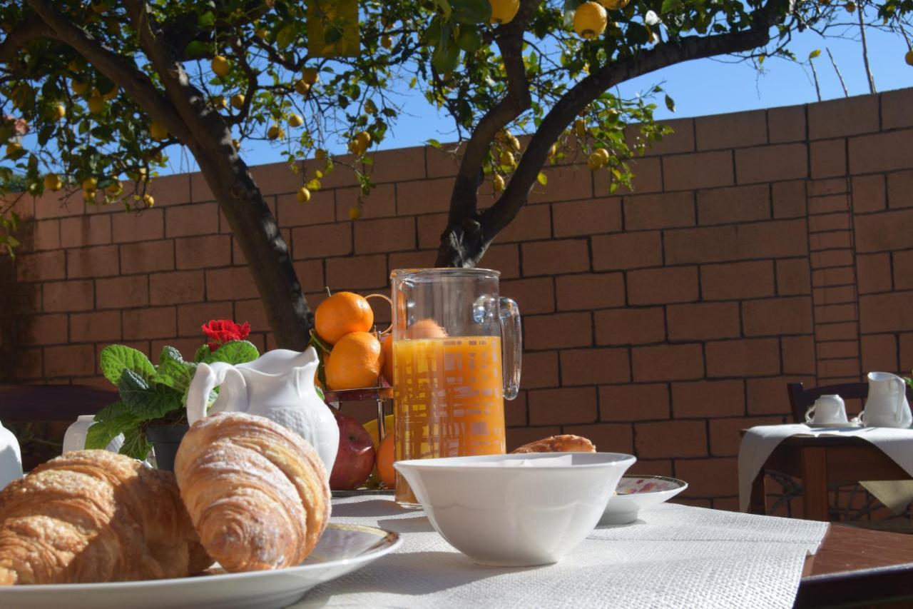Su Fassoi Cabras Bed & Breakfast Dış mekan fotoğraf